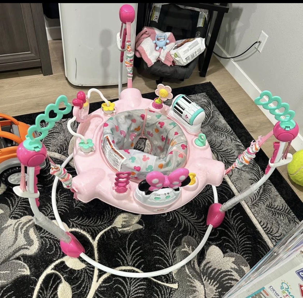 Minnie Mouse Bouncer 