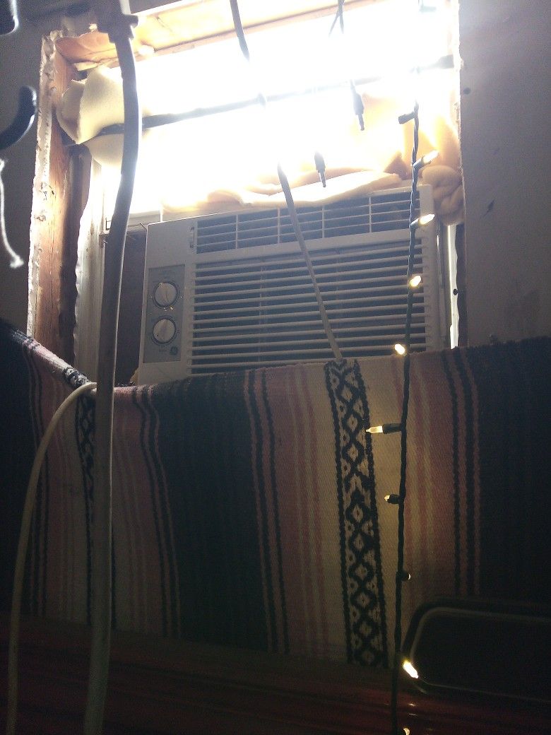 Air Conditioner Used Only One Summer5000bc