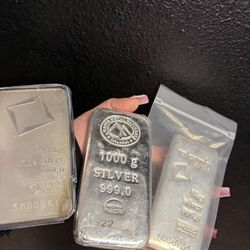 Silver Kilo Bars 