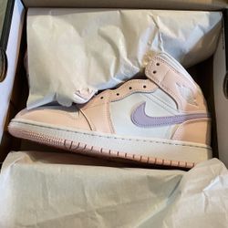 Air Jordan 1 Mid Pink/white