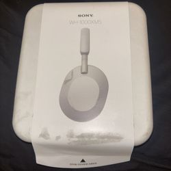 Sony WH-1000XM5 Headphones