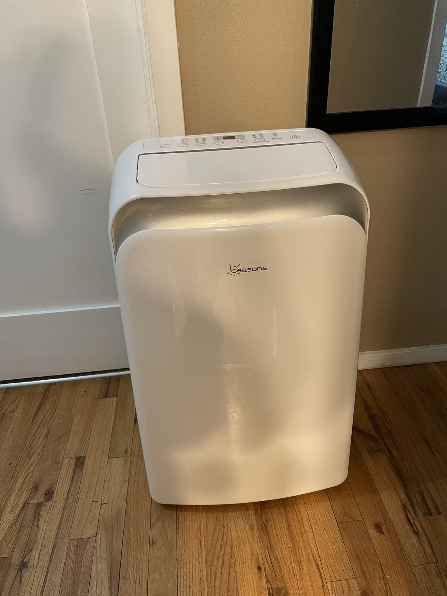 Seasons air conditioner with heater