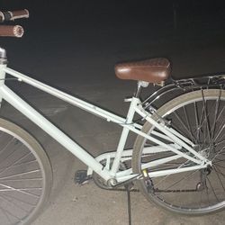 SCHWINN LADIES HYBRID CRUISER