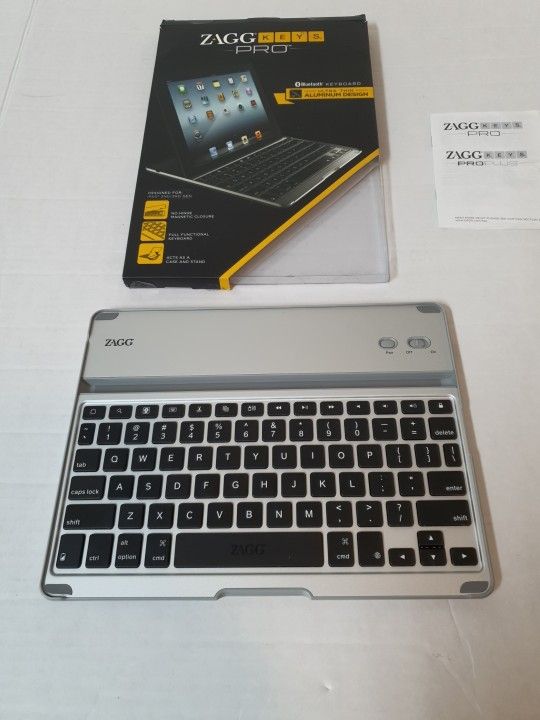 Zagg Keys PRO-Bluetooth Keyboard-iPad 2nd/ 3rd/ Generation Silver, Pre-owned.. Shipped with USPS Priority Mail.