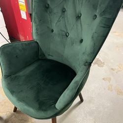 Mid-century modern style”, “ green velvet chair + ottoman”, and “pet-free, smoke-free home”.