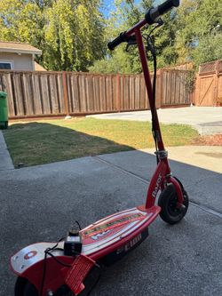 Razor E100 scooter for kids