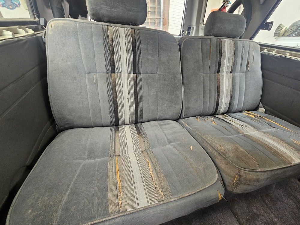 84-89 1st generation toyota 4runner rear seats
