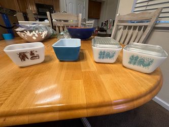 Pyrex vintage fridgies refrigerator dishes