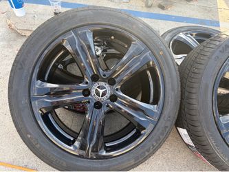 Original Mercedes Benz rims and new tires for CLA and C class