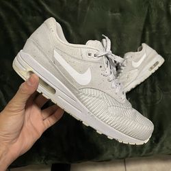 Sz 8.5 Men’s Nike $40 FIRM NO TRADES