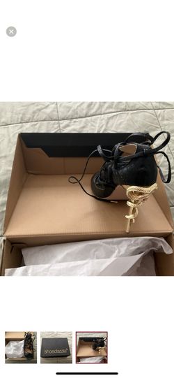 Black snake skin With Gold Snake Heel Size 7 New