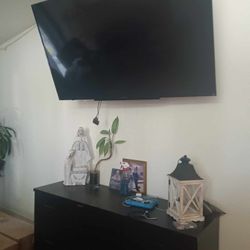 55' TV