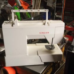 Singer Sewing Machine