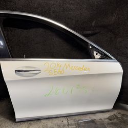 14-17 Mercedes S550 W222 RF OEM Door Assembly