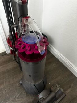 Dyson Ball Vacumn