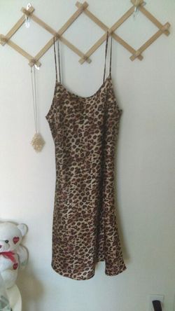 Cheetah nightgown like new