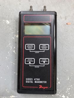 Dwyer Manometer Series 477AV