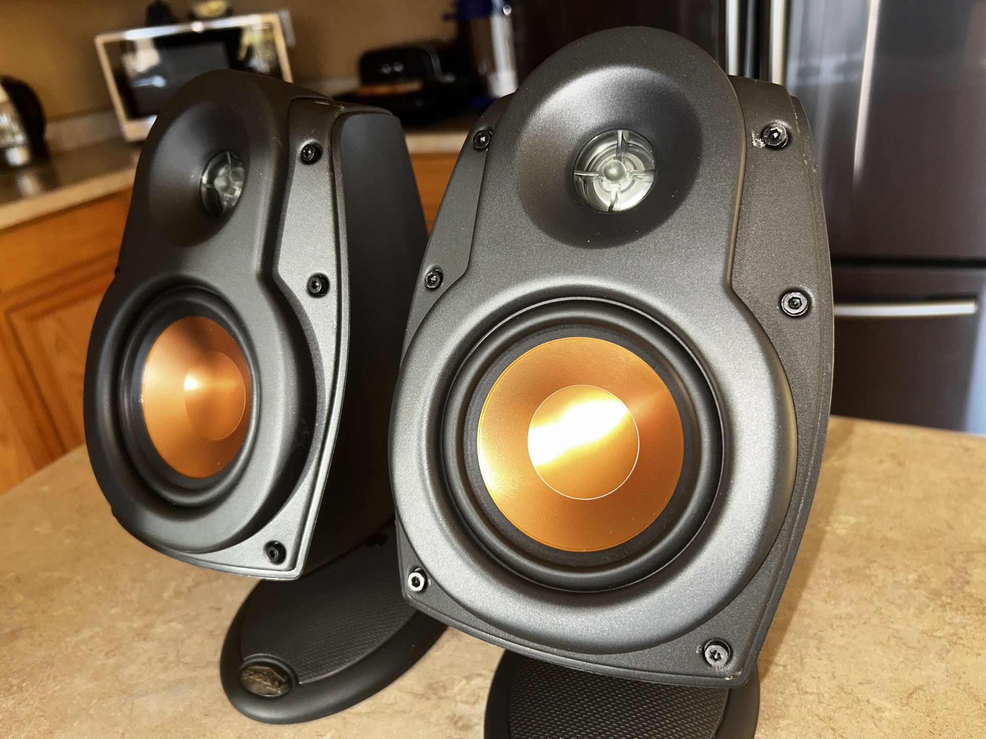 ( 2 ) Klipsch Speakers