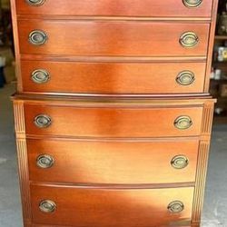 Vintage Mahogany 6 Drawer Bowfront Dresser 