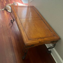 Coffee Table And 1 End Table 