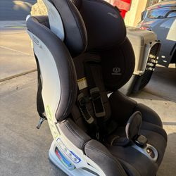 Britax Marathon ClickTight Convertible Car Seat