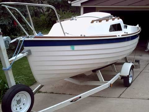 Montgomery 15 sailboat
