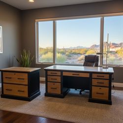 Executive Desk Set NEED GONE