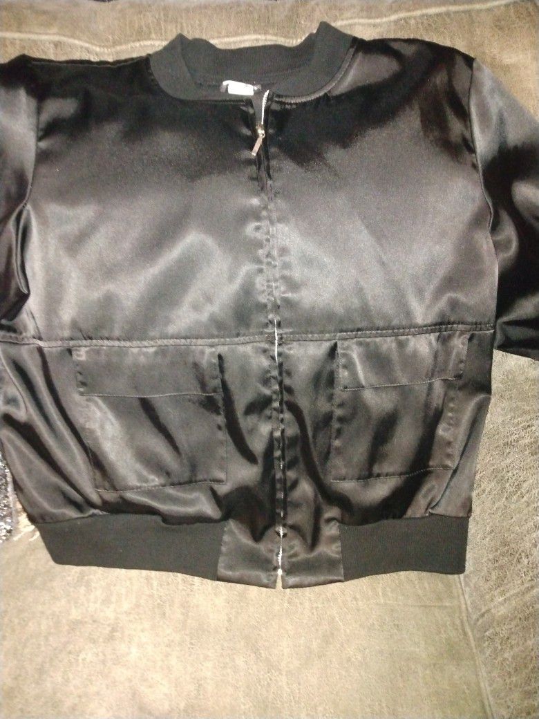 Satin/Polyester Women's Bomber Jacket. Size Large.