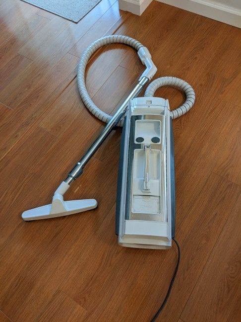 Power Team Perfect Canister Vacuum - Model C101