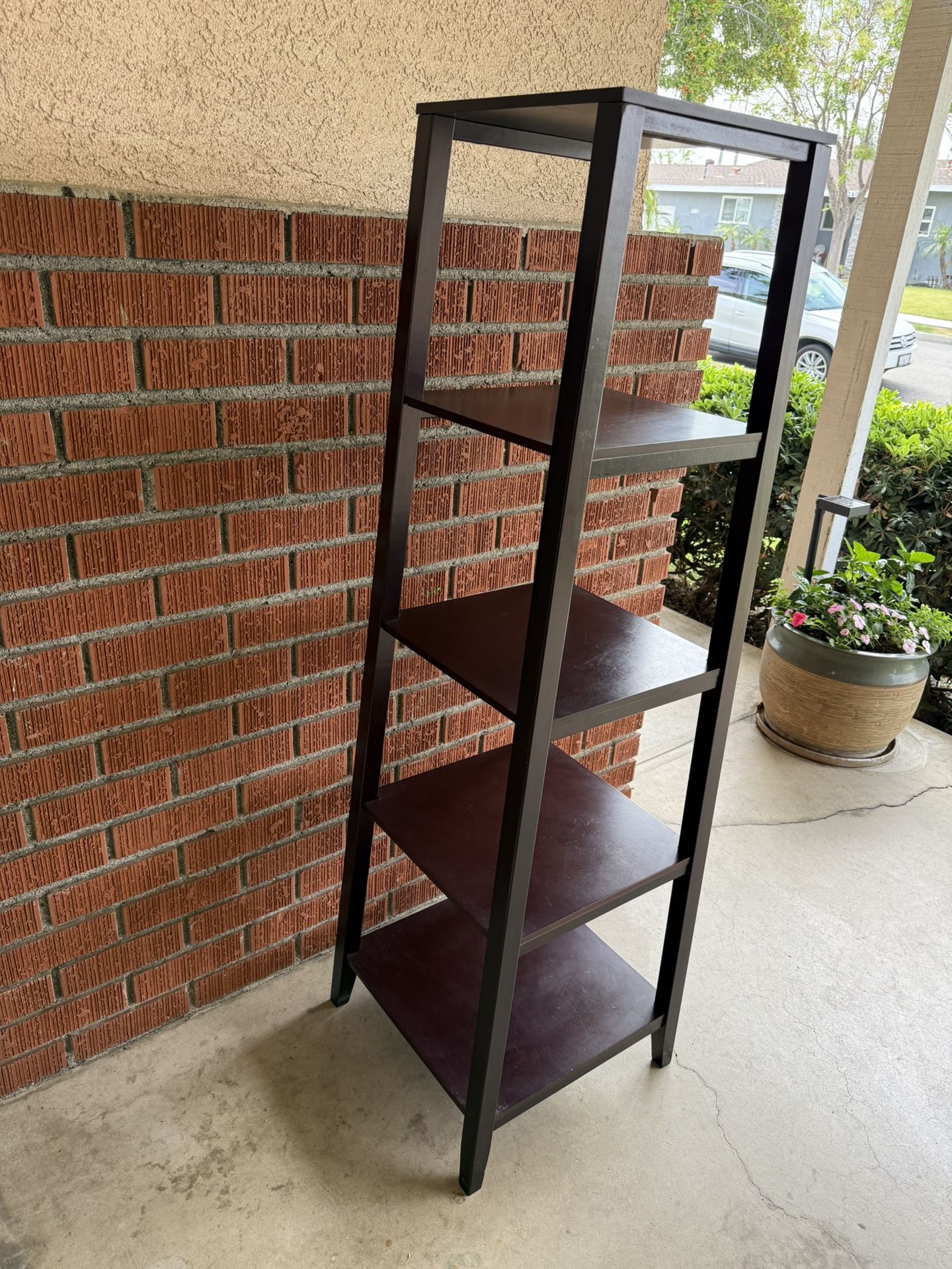 5 Tier standing shelf rack/ Corner/ Plant stand