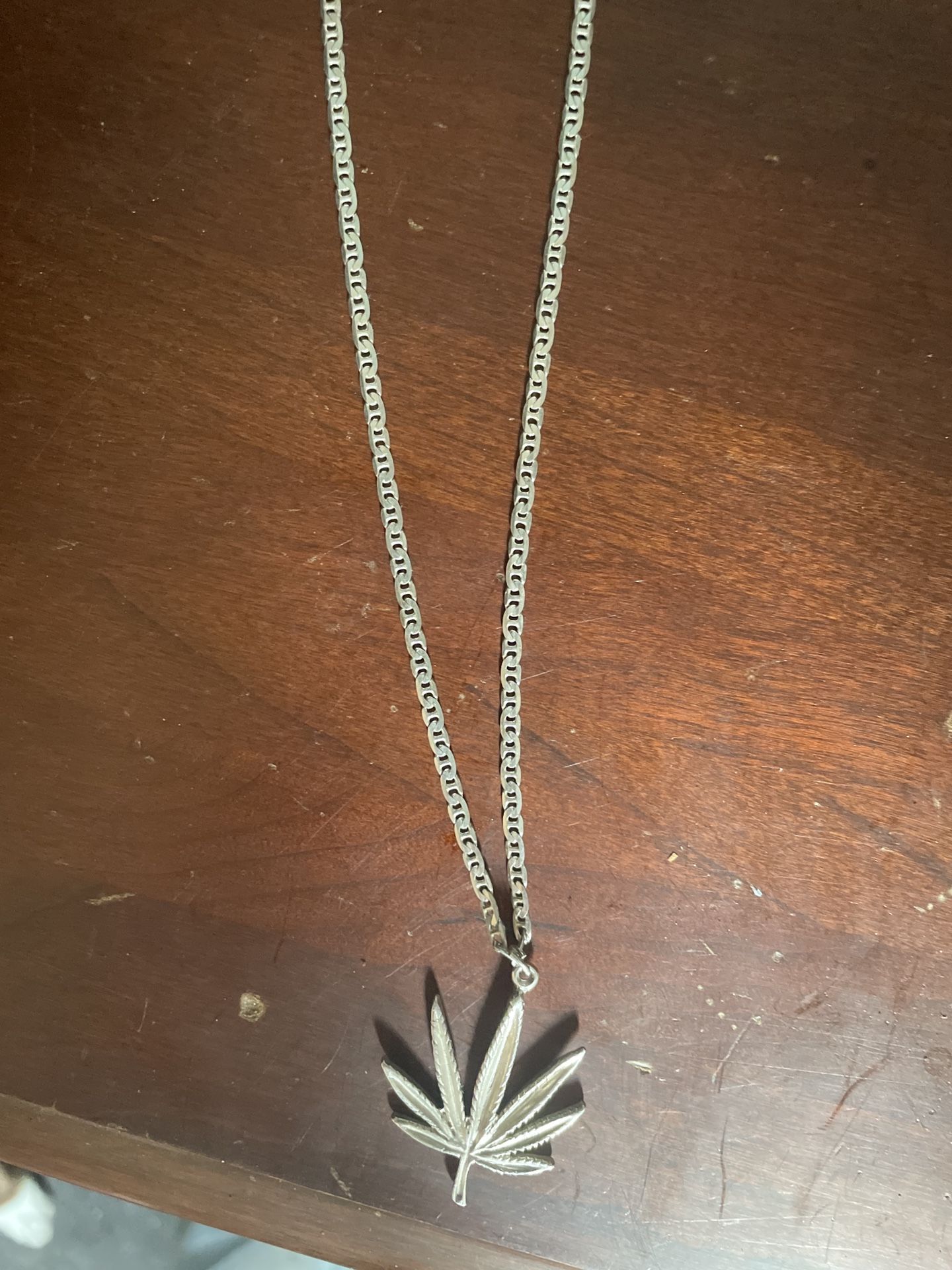 Silver Necklace With Weed Pendant 