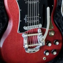 Gibson USA, Awesome SG Performing Great Sounds, Great Shape; Nice + With A Hard Shell Case: BEST $ or Trade A Gibson LES PAUL