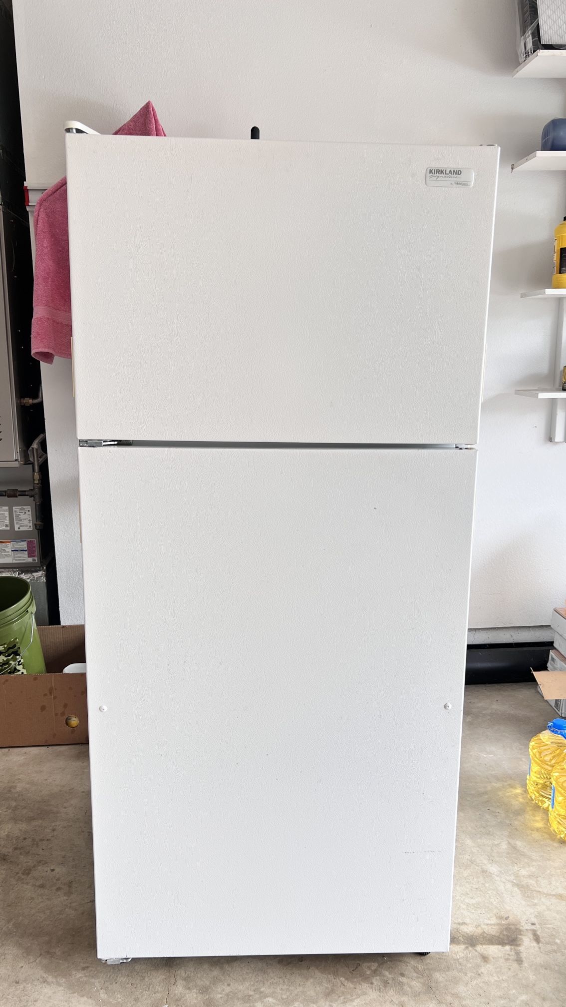 ๐ง Kirkland by Whirlpool 14 Cu. Ft. Refrigerator (Top Freezer) โ 28 x 17.5 x 62.5
