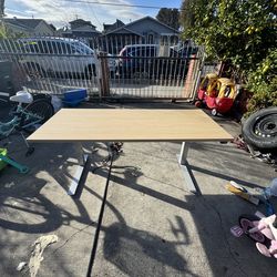 Electric Standing Desk