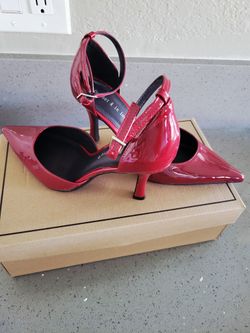 HERMOSAS ZAPATILLAS SIZE 6.5 BEAUTIFUL HEELS  SIZE 6.5
