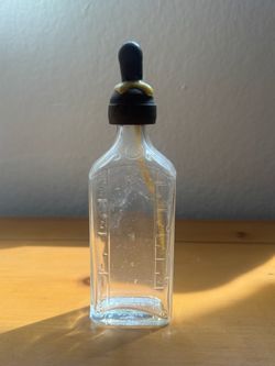 Vintage LYRIC brand druggist bottle – made by Illinois Glass Company