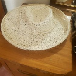 New Cute Off White Floppy Hat With A New Cute Off White Purse Both For $40