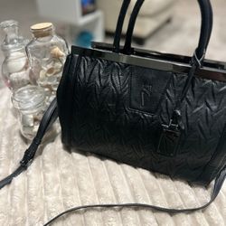 Simply, Vera Wang Black Crossbody Handbag