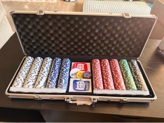 500-Piece Poker Chip Set with Aluminum Case & Accessories