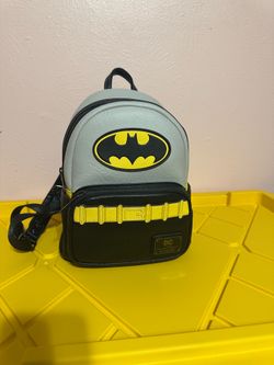 Loungefly x DC Comics Vintage Batman cosplay mini backpack & wallet