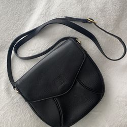  Burberry Vintage Black Body Bag