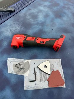 Milwaukee m18 multitool tool only Firme precio no bateria $70 firme precio