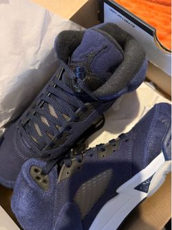 Never worn Jordan 5 size 7Y $75