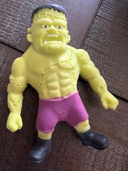 Figure Kari Frankenstein stretchy figure