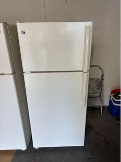 GE refrigerator