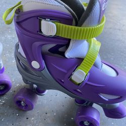 Girls Adjustable Roller States Size Md