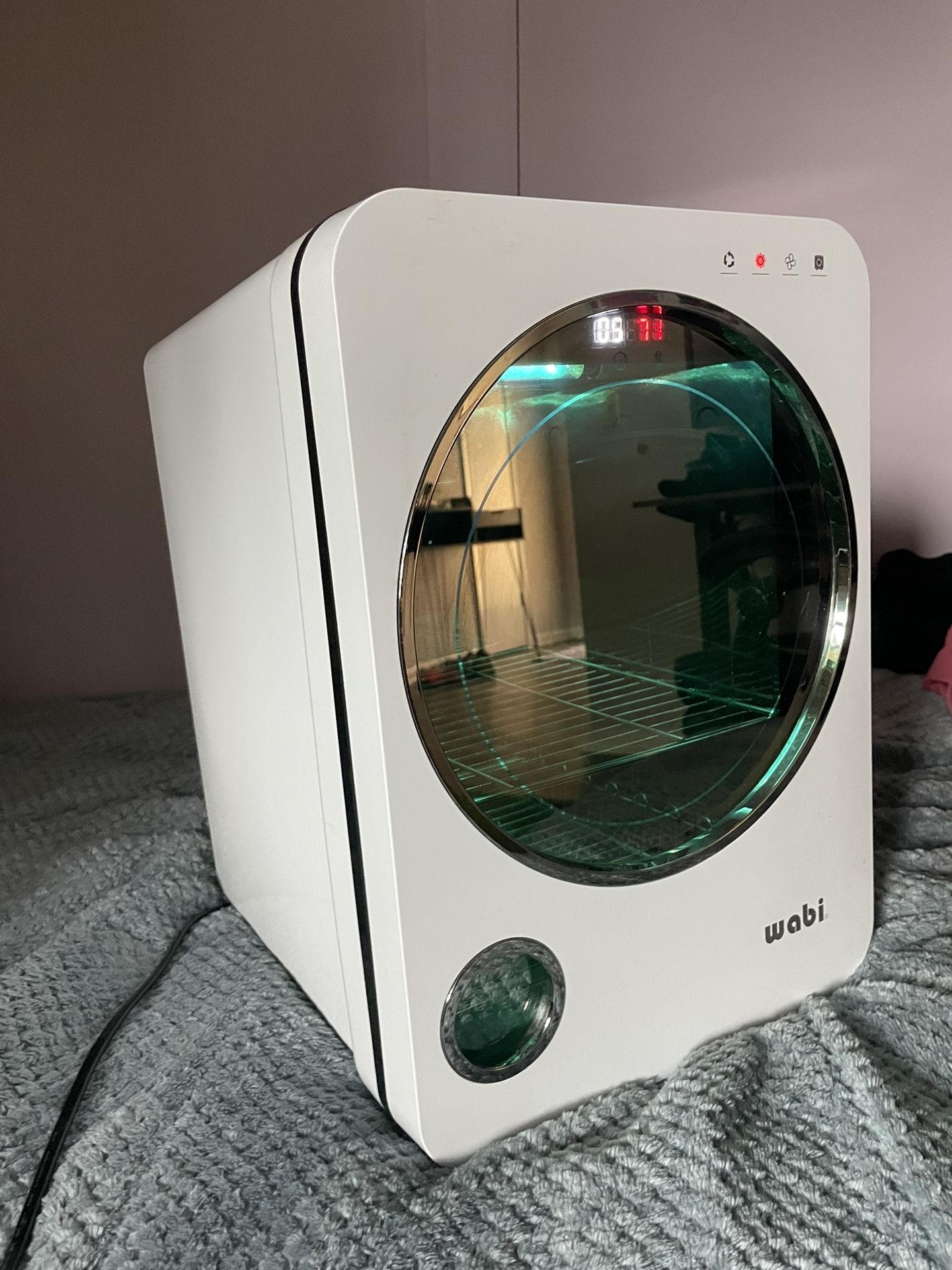 Wabi UV Sanitizer And Dryer