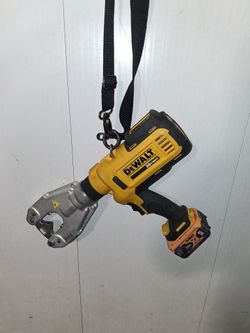 DEWALT DIED CRIMP TOOL WITH BATTERY $900 FIRM 