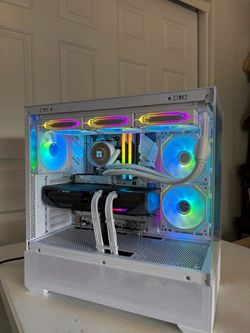 High-End Gaming PC | Ryzen 7 7800X3D | RX 9070 XT 16GB | 32GB DDR5 l $2400 OBO