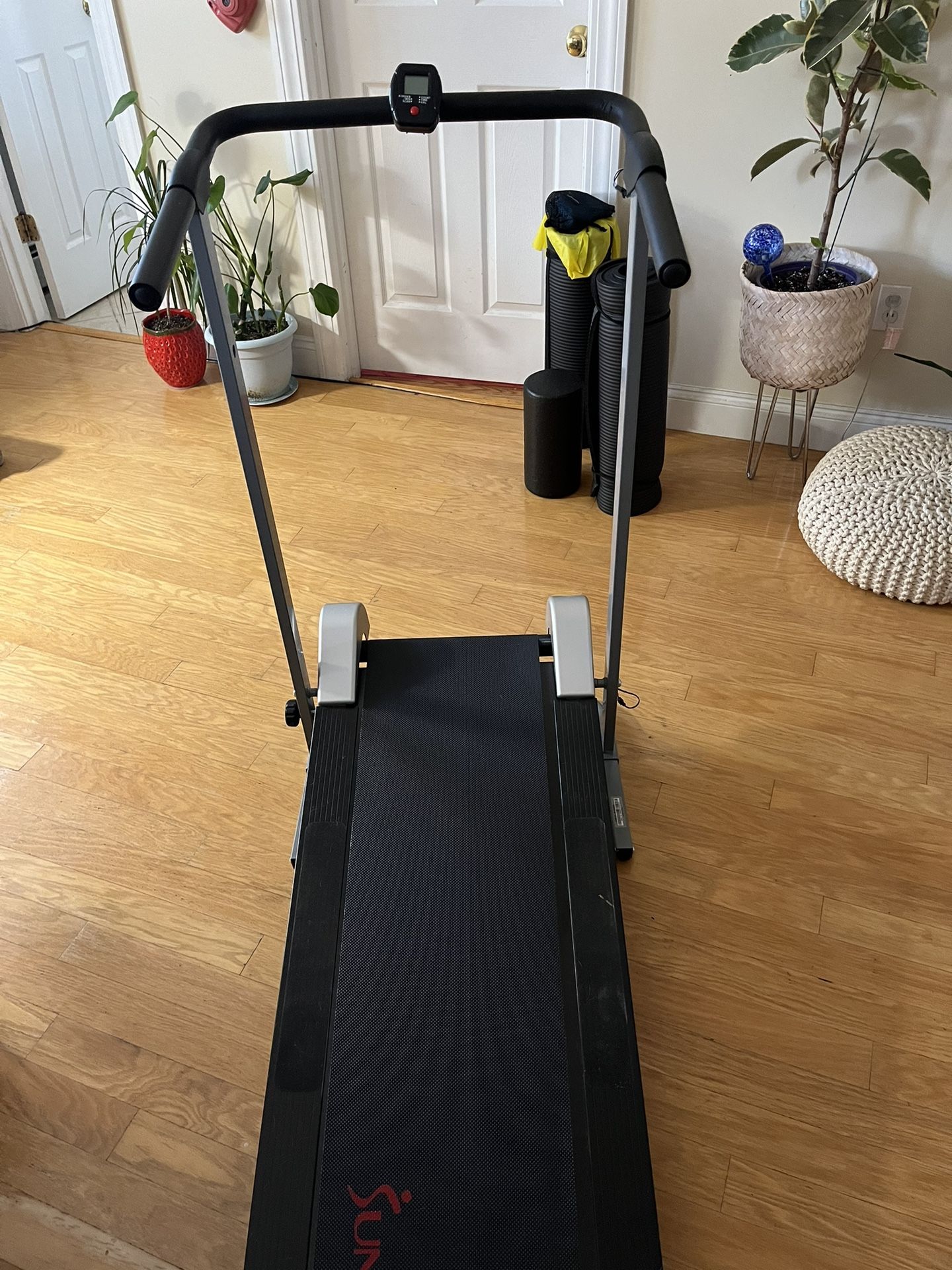 Treadmill 